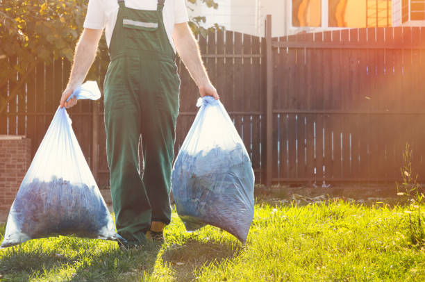 Best Yard Waste Removal  in East Bethel, MN